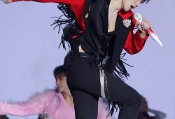 娱乐吃瓜八卦两个人,吃瓜群众热议的两位明星幕后故事