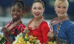 当大家吃娱乐圈的瓜,揭秘明星幕后故事