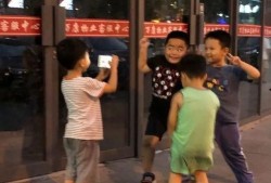 娱乐吃瓜头像男生,揭秘娱乐圈男星吃瓜头像背后的故事