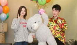 娱乐718快乐你我他吃瓜,快乐你我他，一起吃瓜解闷