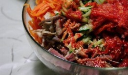 娱乐拌饭酱吃瓜